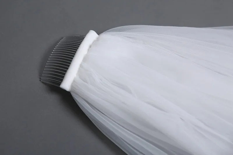 Elegant Ivory Cathedral Wedding Veil with Wave-Shaped Lace and Comb