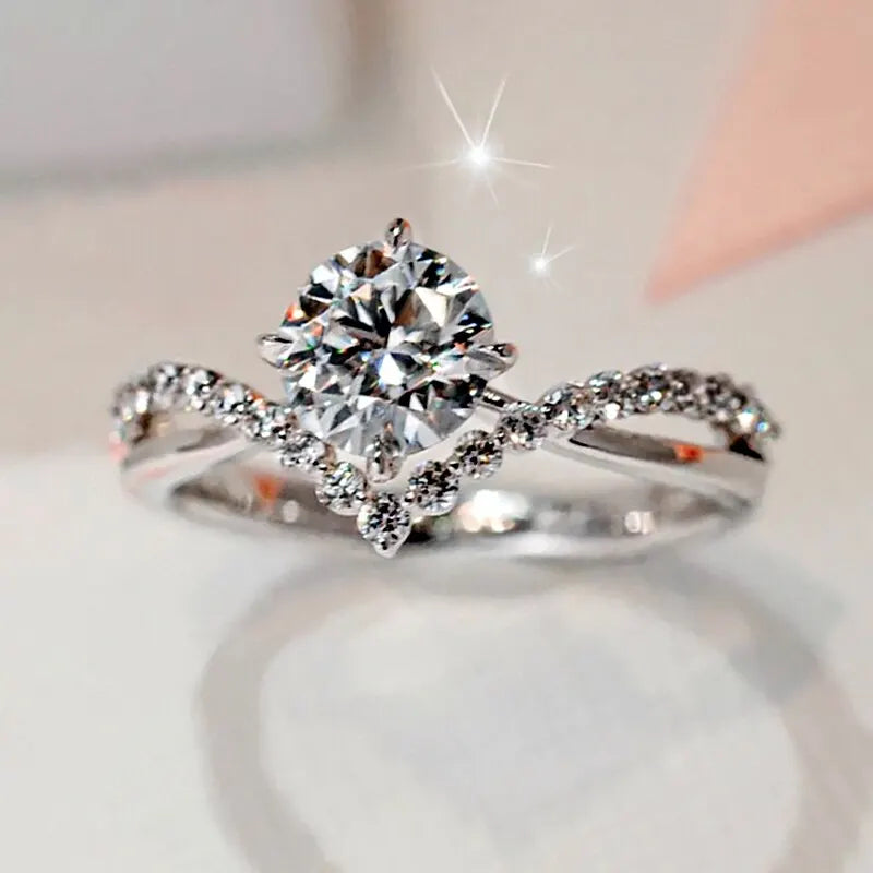 Elegant Luxury Women's Cubic Zirconia Wedding Band Ring