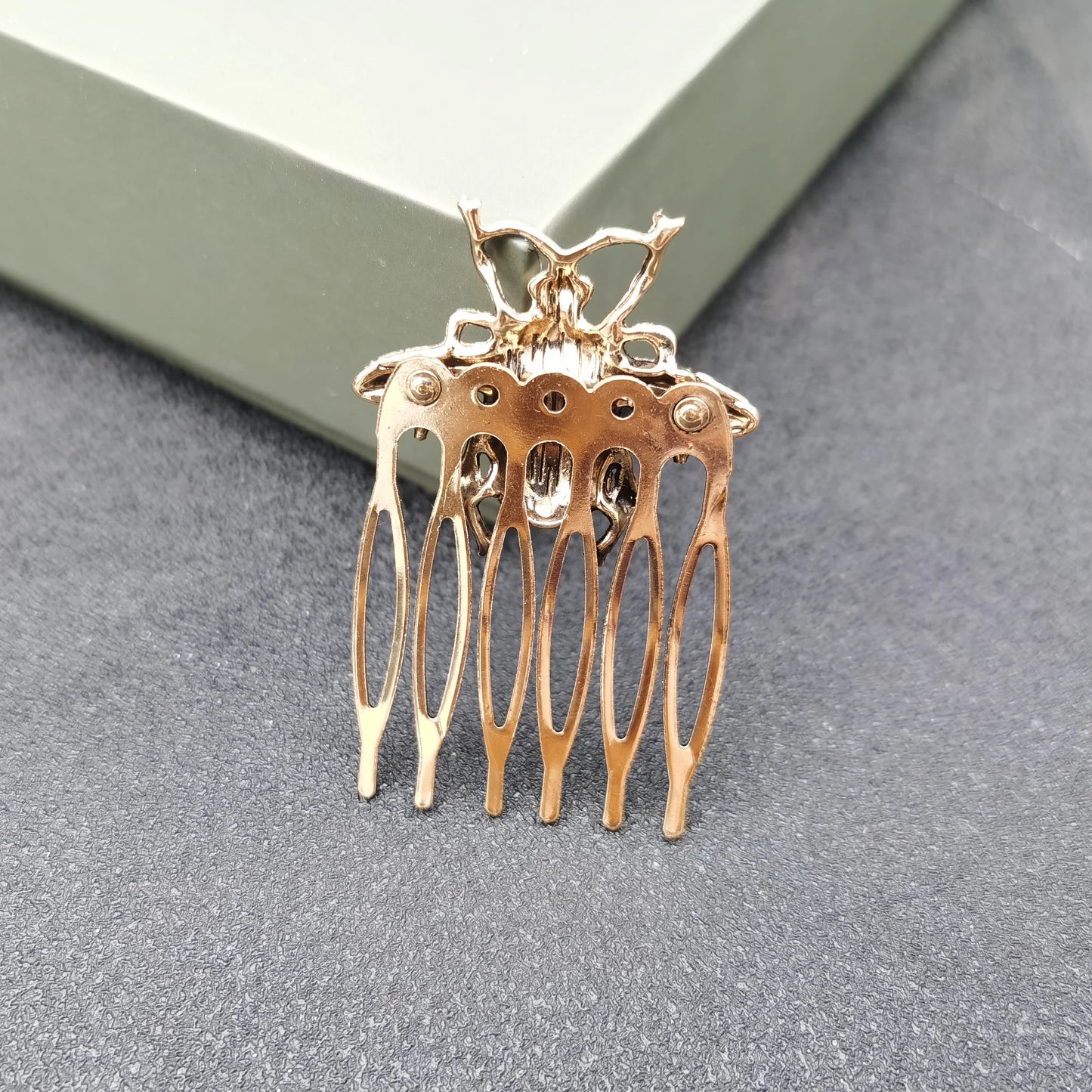 Elegant Essentials Metal Butterfly Hairpin - Stylish Hair Clips for Women