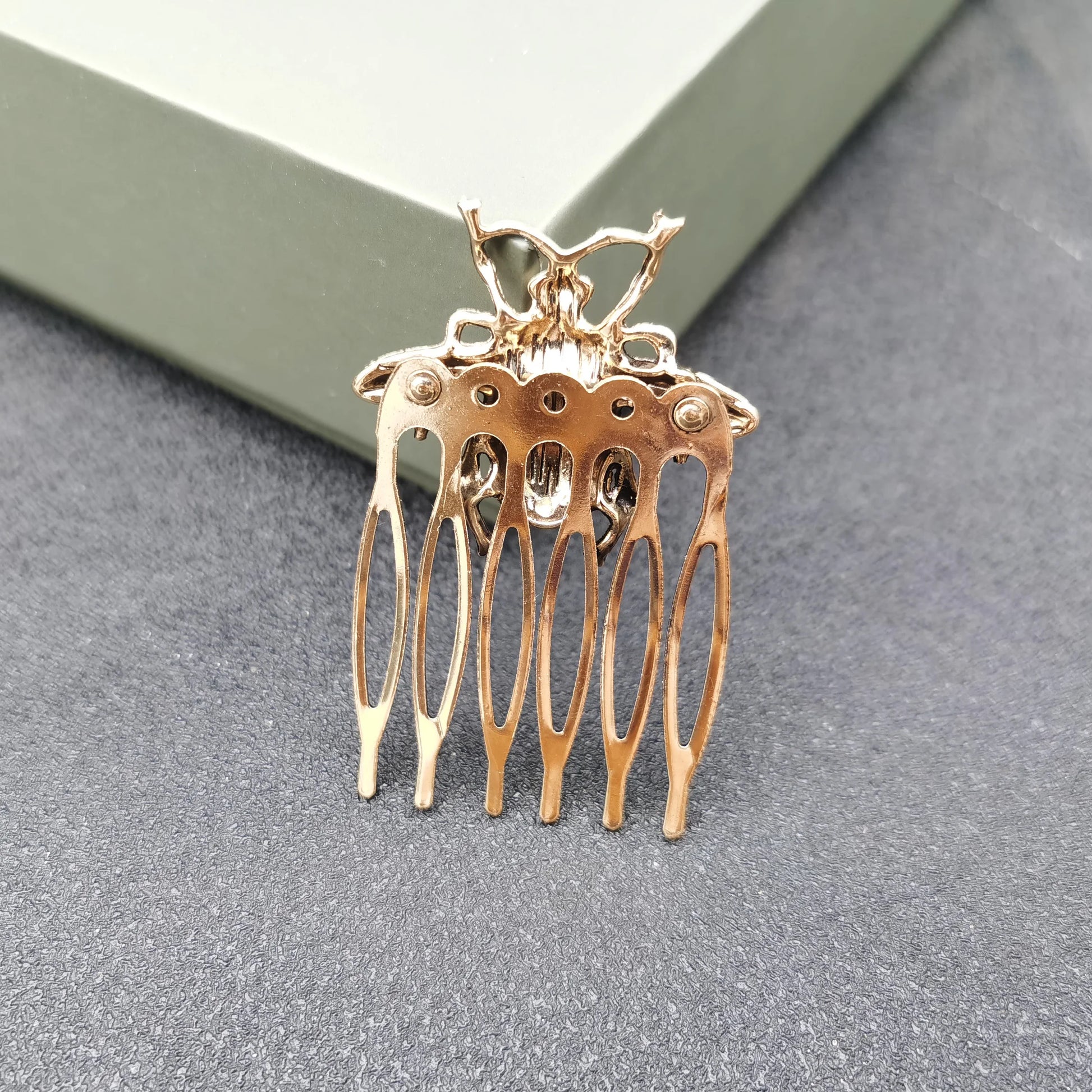 Elegant Essentials Metal Butterfly Hairpin - Stylish Hair Clips for Women