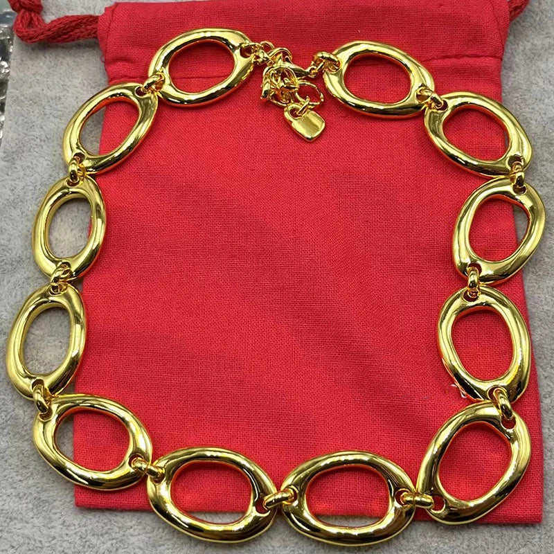 Elegant Spanish Luxury Necklace for Women - Lightweight Fashion Jewelry for Parties and Exquisite Gifts