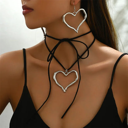 Elegant Gold Heart Pendant Necklace and Earrings Set with Velvet Rope Chain for Women