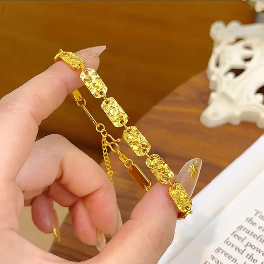 Elegant 24K Gold Women's Bracelet With Square Plate Design