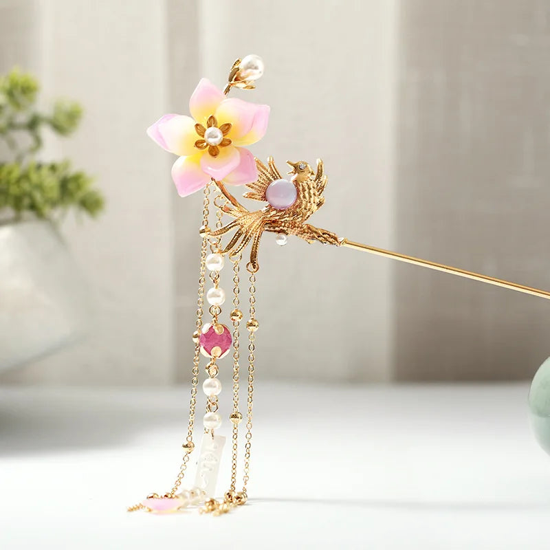 Vintage Chinese Flower Hairpin Elegant Hanfu Hair Stick for Women