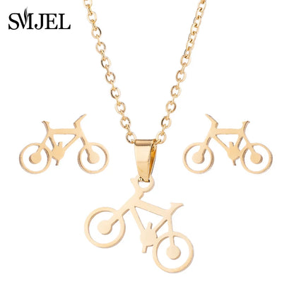 Elegant Stainless Steel Animal Necklace for Women - Rabbit Charm and Paw Print Design