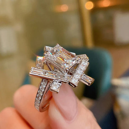 Huitan Irregular Shaped Women's Ring with Sparkling Cubic Zirconia for Hip Hop Party Fashion Accessories
