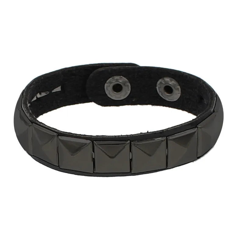 Gothic Punk Cat Heart Leather Bracelet For Women And Men