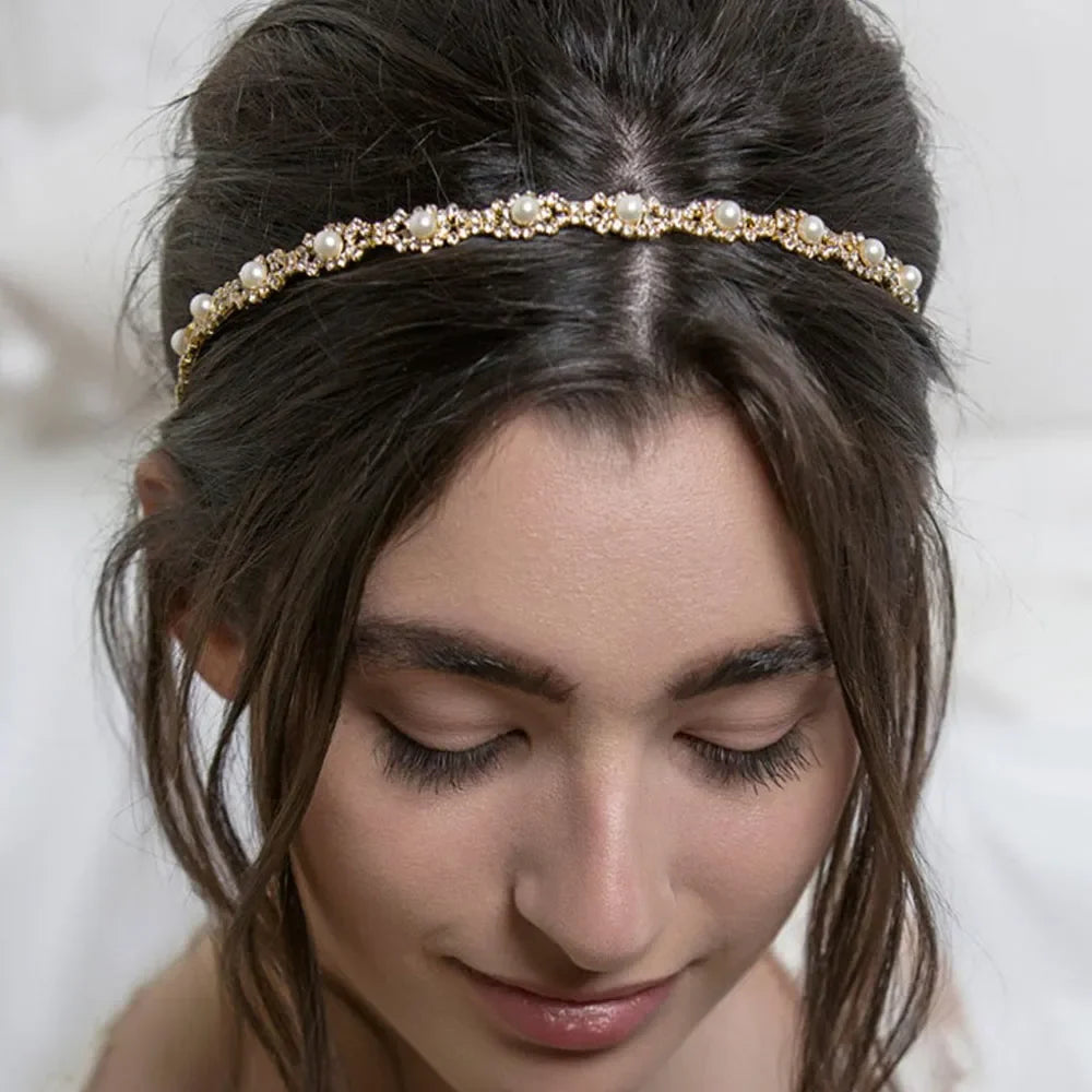 Elegant Bridal Rhinestone Headband with Pearls and Crystal Accents