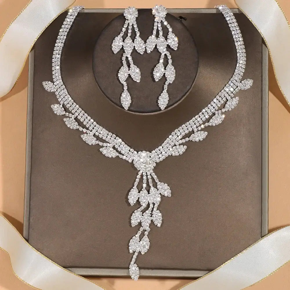 Geometric Rhinestone Bridal Jewelry Set with Zircon Necklace and Earrings T-3 Silver