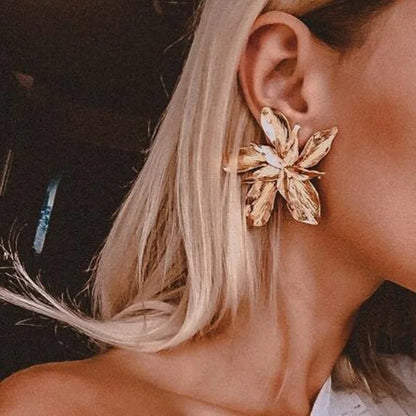 Elegant Silver Ginkgo Leaf Stud Earrings for Women Fashion Jewelry Gift