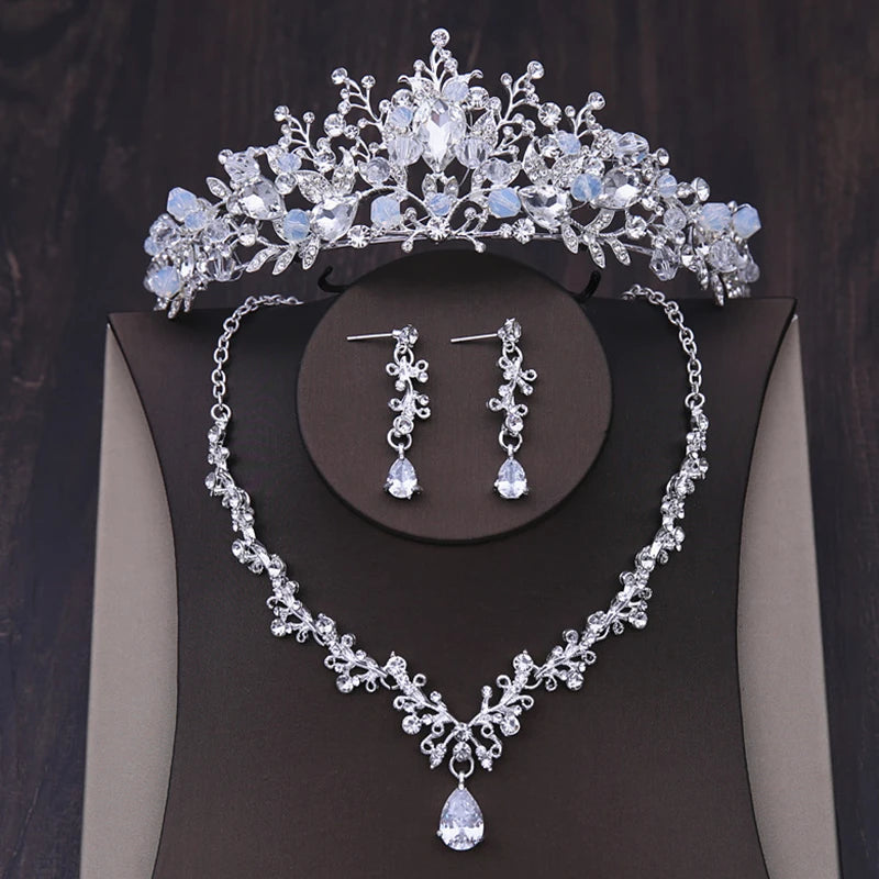 Luxury Bridal Crystal Heart Jewelry Set - Top-Rated Rhinestone Tiara, Choker & Earrings Silver 1