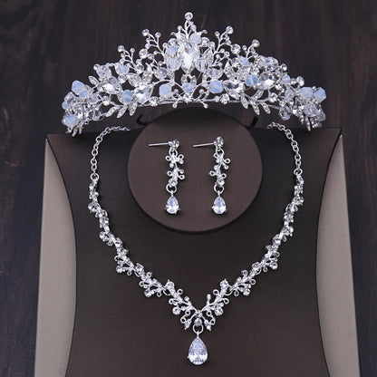 Luxury Bridal Crystal Heart Jewelry Set - Top-Rated Rhinestone Tiara, Choker & Earrings Silver 1