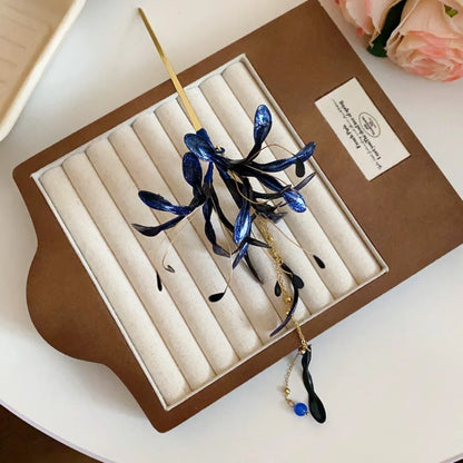 Exquisite Vintage Style Spider Lily Hair Sticks With Elegant Dripping Oil Tassels