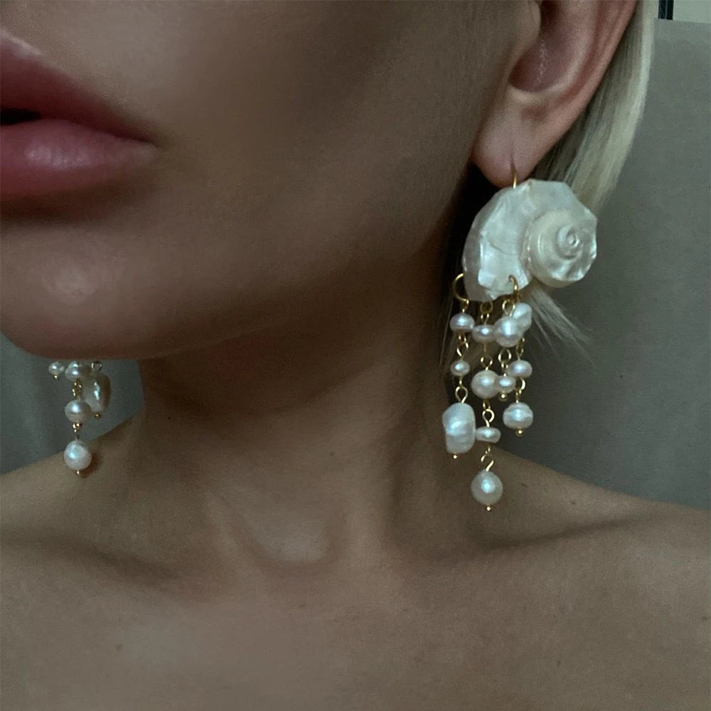 Elegant Freshwater Pearl Conch Necklace for Women - Unique Vacation Jewelry with Stainless Steel Chain