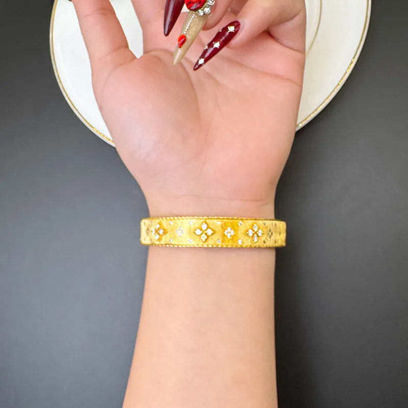 Exquisite 24K Pure Gold Women's Lucky Grass Palace Style Bracelet