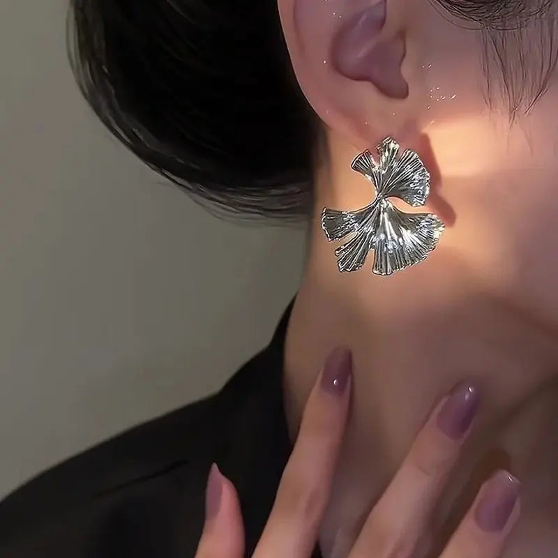 Elegant Silver Ginkgo Leaf Stud Earrings for Women Fashion Jewelry Gift