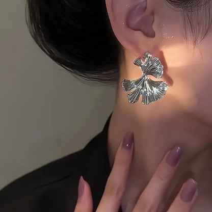 Elegant Silver Ginkgo Leaf Stud Earrings for Women Fashion Jewelry Gift
